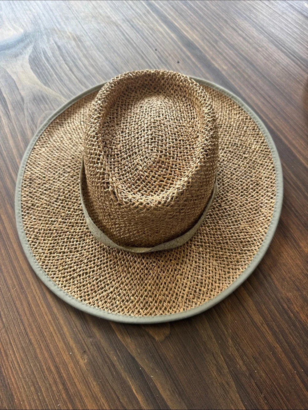 Columbia Men's Straw Sun Hat with Decorative Band - Brown